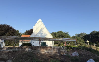 Renovering af teglmuren ved Guldbjerg Kirke